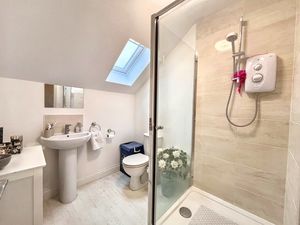 Photo 17- click for photo gallery